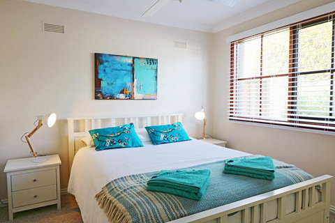 Jodi's Beach Retreat Eden - Accommodation Whitsundays 0