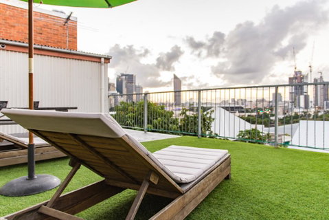 Joe's Place Backpackers - Accommodation Whitsundays 0