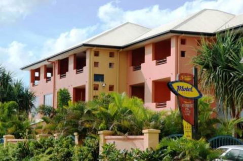 Kacy's Bargara Beach Motel - Accommodation Whitsundays 1