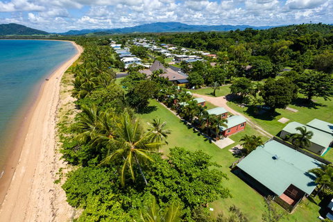King Reef Beach House - Accommodation Whitsundays 0