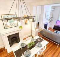 KOZYGURU Surry Hill 3 Bed Terrace Walk to Central Station - Accommodation Whitsundays
