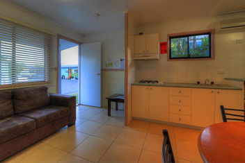 Kurrimine Beach Holiday Park with Accommodation Whitsundays
