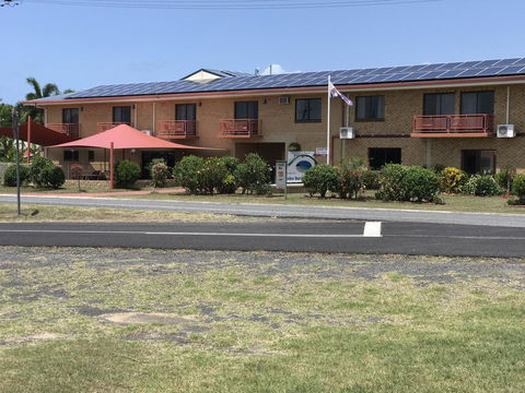 Kurrimine Beach Motel - Accommodation Whitsundays 0