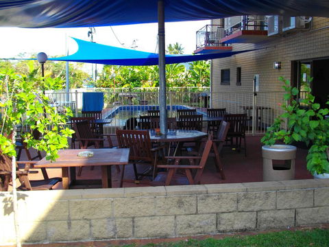 Kurrimine Beach Motel - Accommodation Whitsundays 1