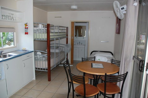 Lake Placid Tourist Park - Accommodation Whitsundays 2