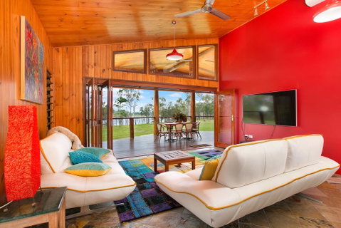 Lake Tinaroo Waterfrontage - Accommodation Whitsundays 0