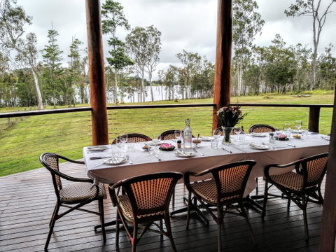 Lake Tinaroo Waterfrontage - Accommodation Whitsundays 1