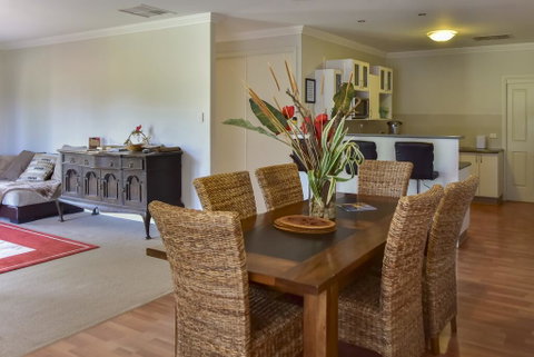 Lake Tyrrell Accommodation LTA - Accommodation Whitsundays 1