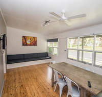 Lakeside Cabins  Holiday Village - Accommodation Whitsundays