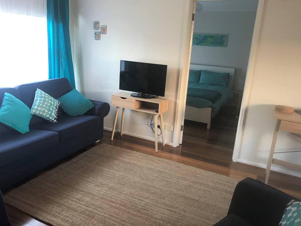 East Geelong VIC Accommodation Whitsundays