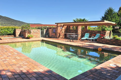 Langbrook Cottages - Accommodation Whitsundays 1