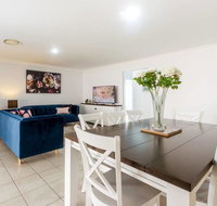 Large Executive and Family Home - Flinders View - Accommodation Whitsundays