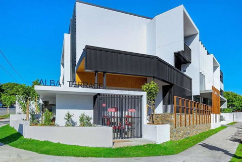Large Space 2 BED APT Near Brisbane Airport - Accommodation Whitsundays 0