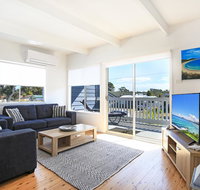 Lazy Days Beach House Jervis Bay - Pet Friendly 4 Mins Walk to Beach - Accommodation Whitsundays