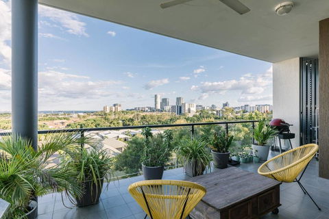 Luxury & Location - Sea Views With Modern Class ! - Accommodation Whitsundays 2