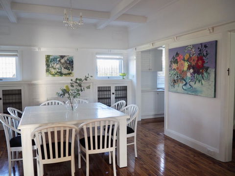 LUXURY IN THE ABSOLUTE HEART OF THE CBD - Accommodation Whitsundays 3