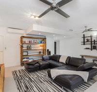 Luxury Pool Side Apartment in Beachfront Resort - Accommodation Whitsundays