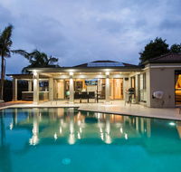 Luxury Waterfront Home - Accommodation Whitsundays