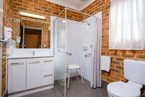 Lydoun Motel - Accommodation Whitsundays 1