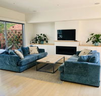 Malvern 3 Bedroom Delight - Accommodation Whitsundays