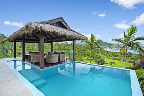 Mandalay Luxury Retreat - Accommodation Whitsundays 1