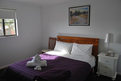 Maple Tree Cottage - Accommodation Whitsundays 3