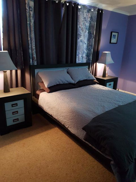 Meekatharra Outback Beach House - Accommodation Whitsundays 0