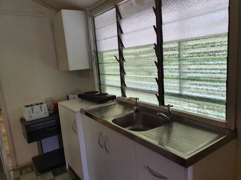 Meyenburg Unit 1 - Accommodation Whitsundays 2
