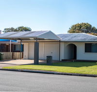 Michael Street 39 Golden Beach - Accommodation Whitsundays