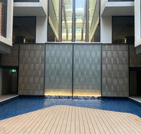 MidnightBraddon Modern Executive Apt Pool Sauna Secure Parking Wine - Accommodation Whitsundays