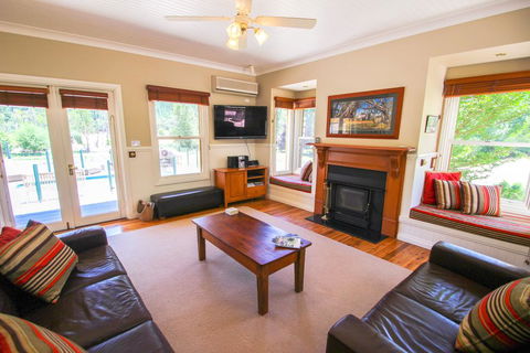 Mill Cottage - Accommodation Whitsundays 3