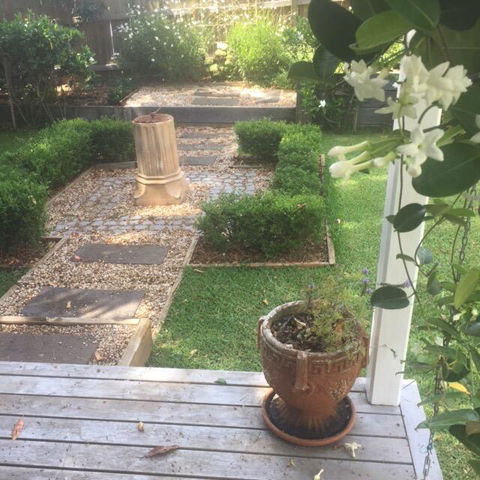 Mini Manor Bangalow Note 2 Night Minimum Stay - Accommodation Whitsundays 2