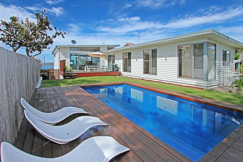 Mitchell 220 - BANNISTERS BEACH HOUSE - Accommodation Whitsundays 0