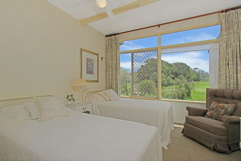 Mitchell Parade 3/11-13 - Accommodation Whitsundays 1