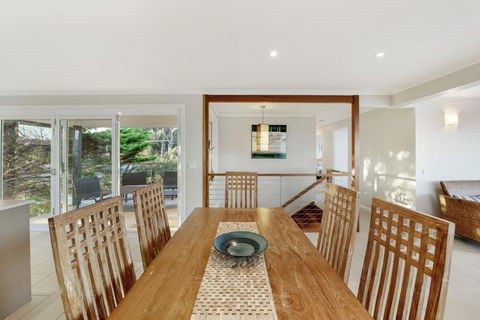 Mitchell Pde 118 Mollymook - Accommodation Whitsundays 1