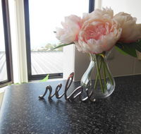 Modern Hobart Apartment with Stunning Views - Accommodation Whitsundays