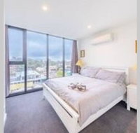 Modern Luxury 3 Bedroom Apartment with Sea Views - Accommodation Whitsundays