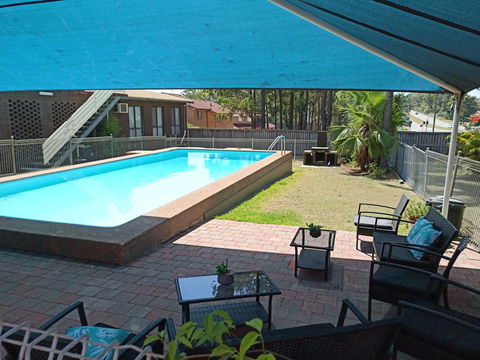 Molly Morgan Motor Inn - Accommodation Whitsundays 1