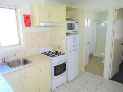 Moonta Bay Cabins - Accommodation Whitsundays 3