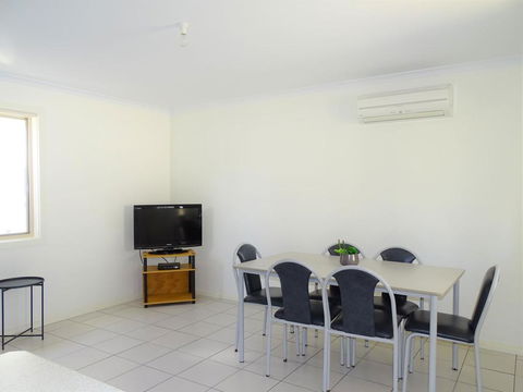 Moonta Bay Cabins - Accommodation Whitsundays 2