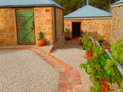 Morialta Barns - Accommodation Whitsundays 1