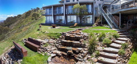 Mountain Dreaming - Accommodation Whitsundays 1