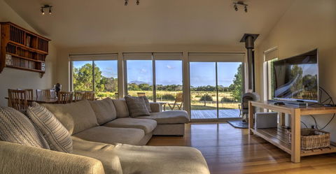 Mountain View - Accommodation Whitsundays 0