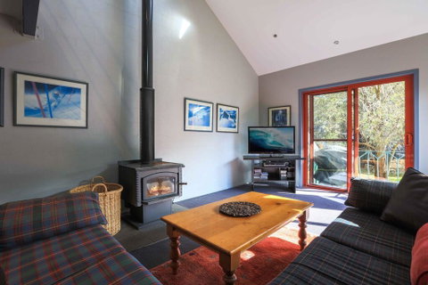 Muzzlewood 3 - Accommodation Whitsundays 1