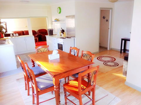 Forrest St Apartments - Accommodation Whitsundays 7
