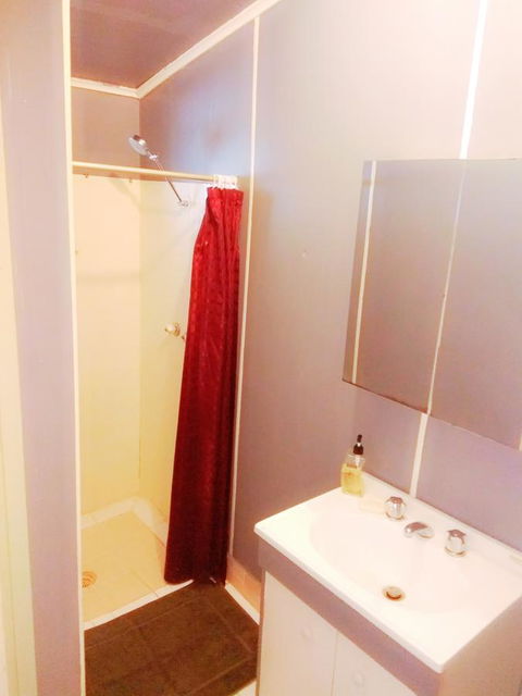 Forrest St Apartments - Accommodation Whitsundays 5