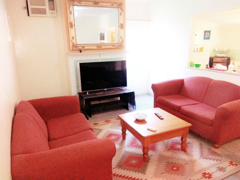 Forrest St Apartments - Accommodation Whitsundays 2