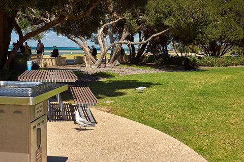 The Urban Beach House - Accommodation Whitsundays 21