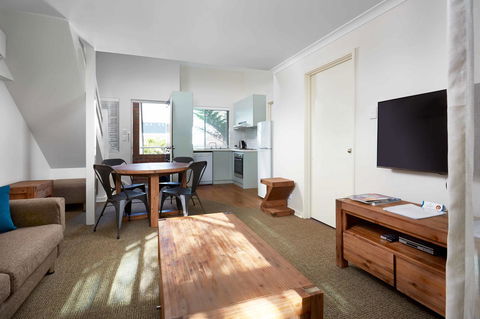 Broadwater Resort Como - Accommodation Whitsundays 13