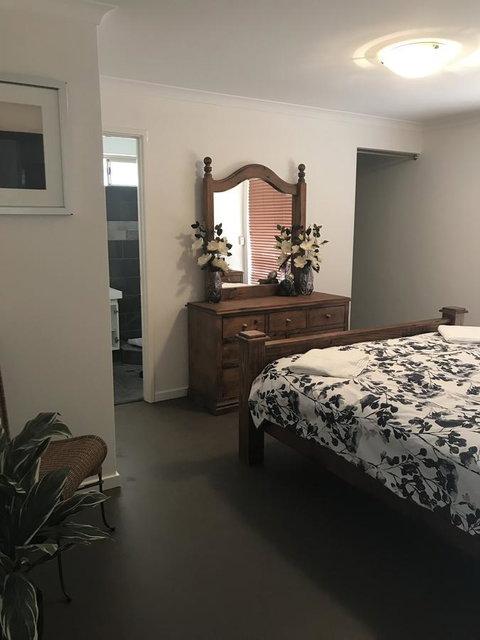 Blue Lake Family Retreat - Accommodation Whitsundays 7